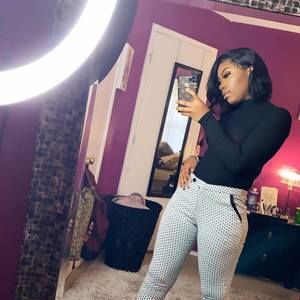 Meet your Posher, Ronell